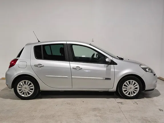 Renault Clio 2013 photo 4