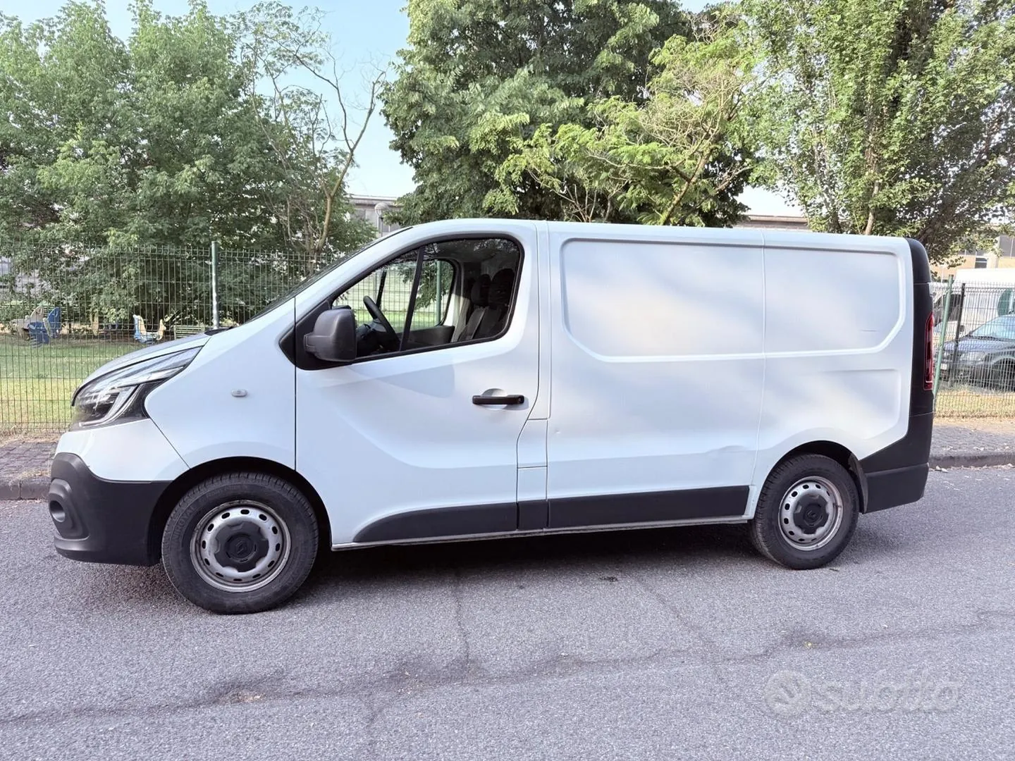 Renault Trafic 2021 photo 2