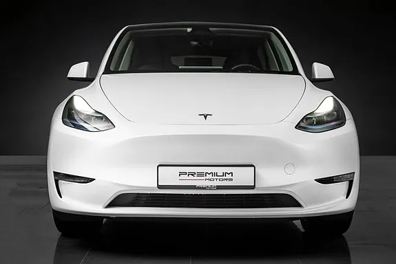 Tesla Model Y 2024 photo 3
