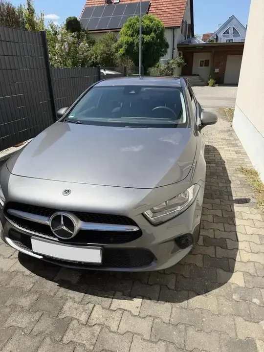 Mercedes-Benz A200D