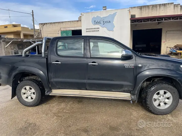 Toyota Hilux 2008 photo 2
