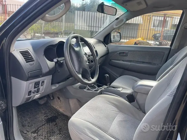 Toyota Hilux 2008 photo 4