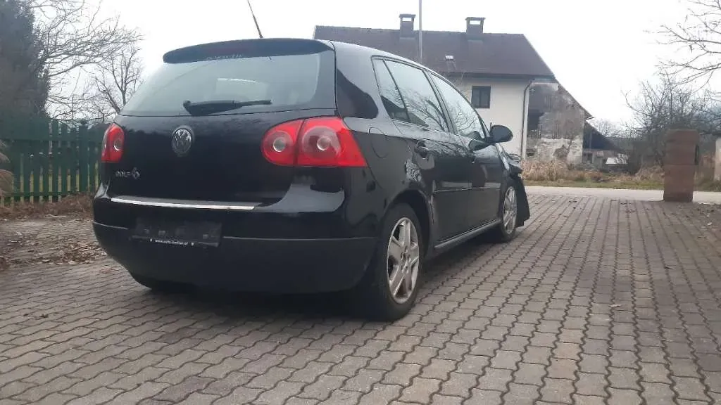 Volkswagen Golf 2007 photo 2