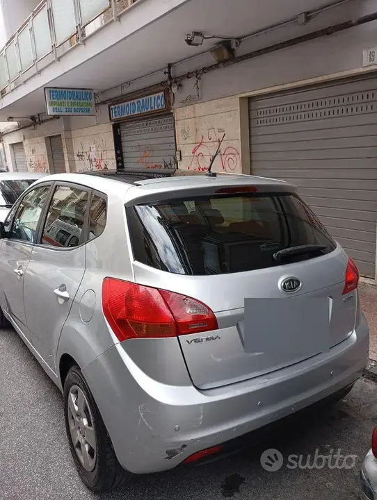 Kia Venga 2011 photo 3
