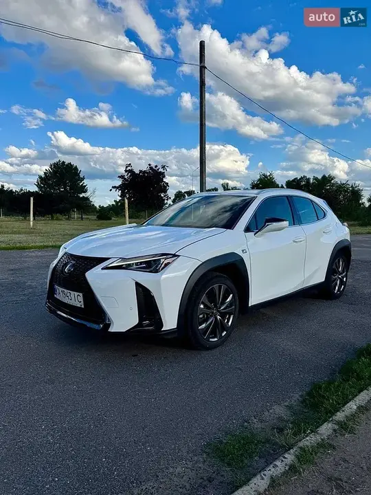 Lexus Ux 2018 photo 2
