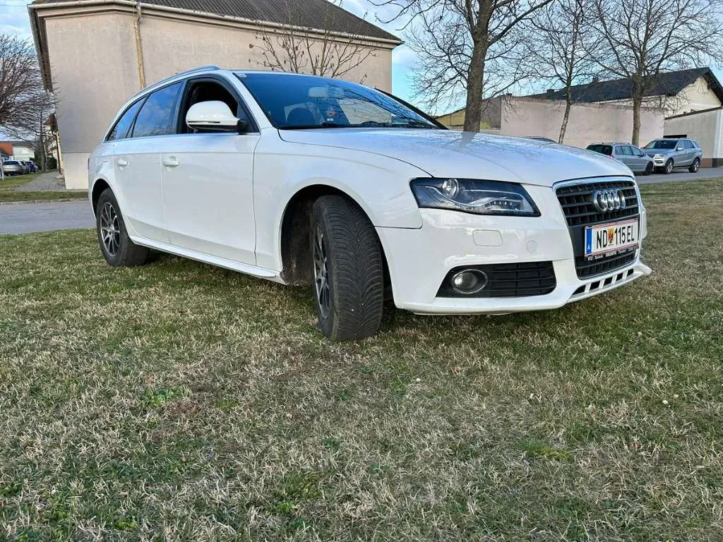 Audi A4 2009 photo 3