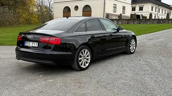 Audi A6 2012 photo 4