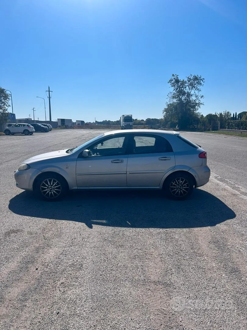 Chevrolet Lacetti 2006 photo 3