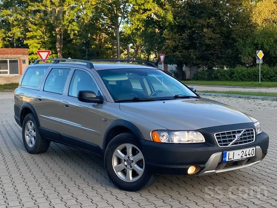 Volvo Xc 70 2004 photo 2