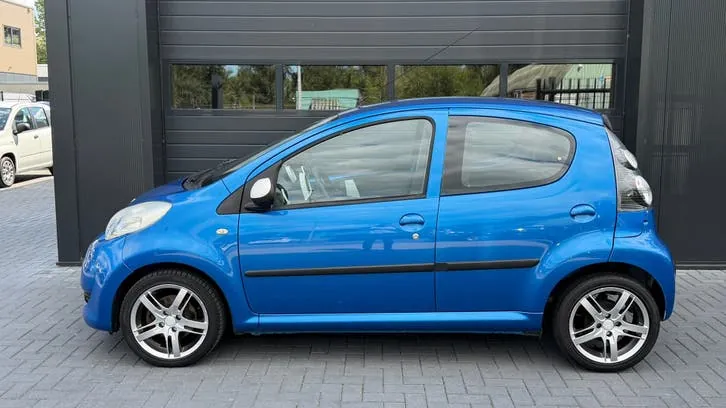 Citroen C1 2011 photo 3
