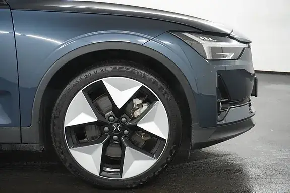 Polestar 2 2023 photo 2