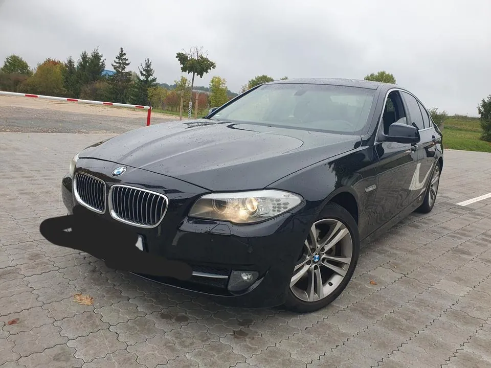 BMW 520I