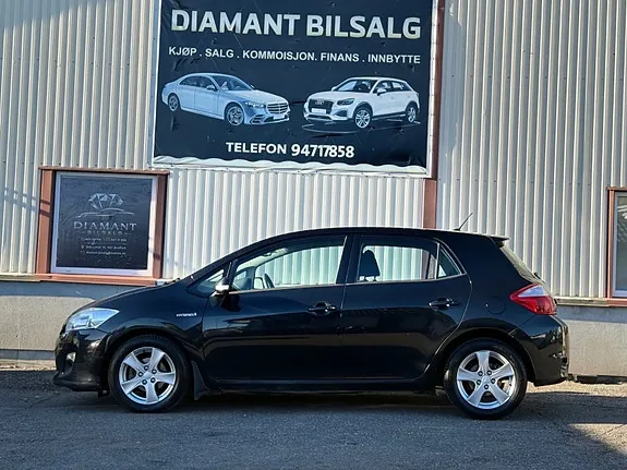 Toyota Auris 2011 photo 4