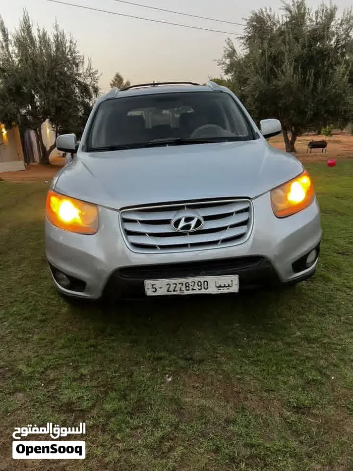 Hyundai Santa Fe 2012 photo 4