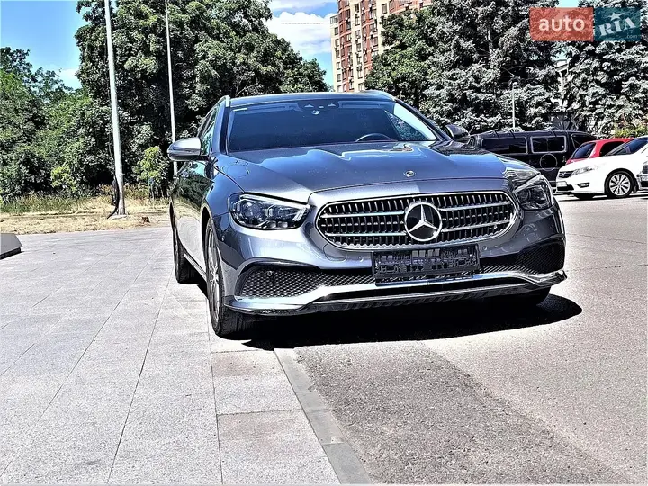 Mercedes-Benz E-Class 2020 photo 4