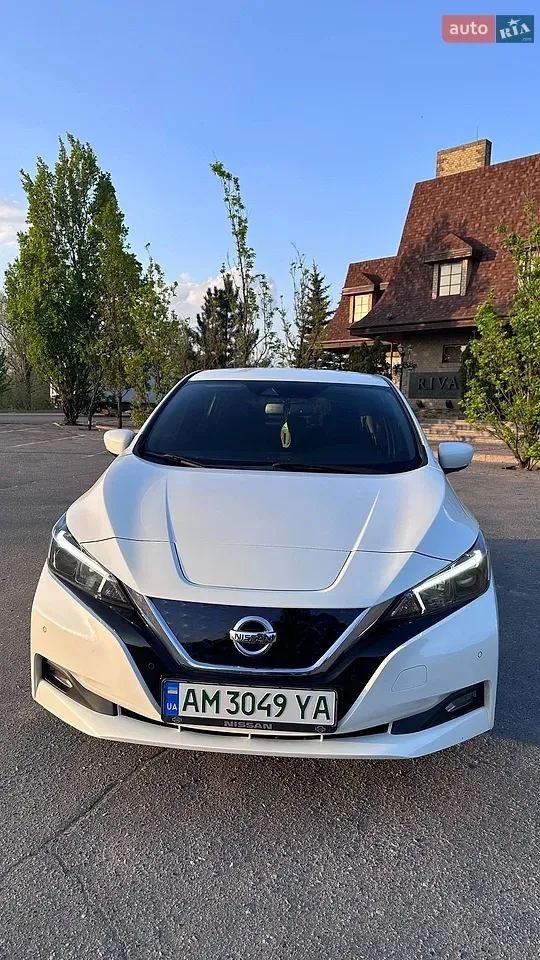 Nissan Leaf 2020 photo 2