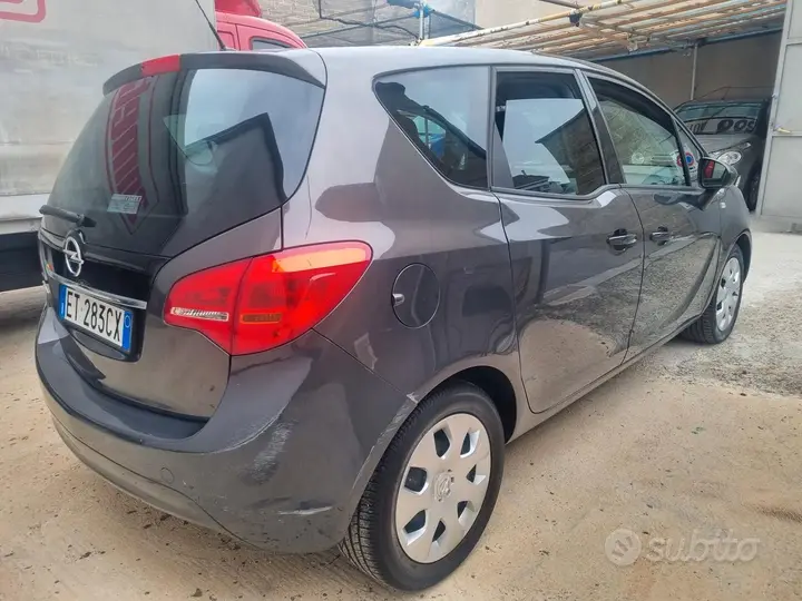 Opel Meriva 2013 photo 3