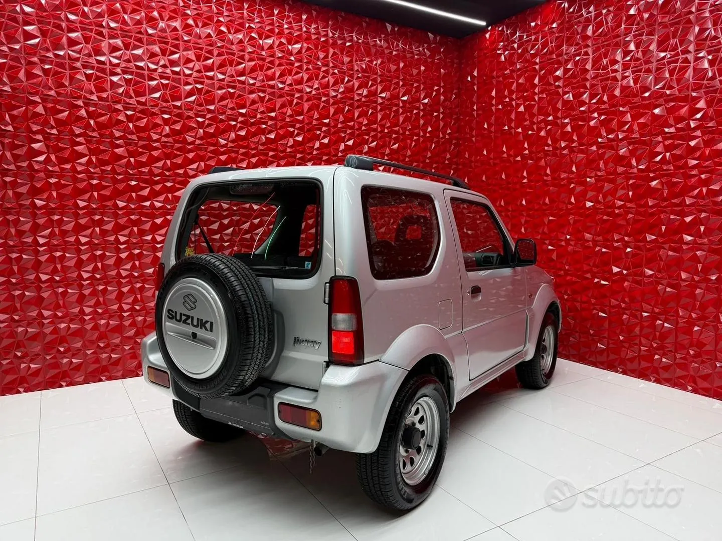 Suzuki Jimny 2004 photo 4