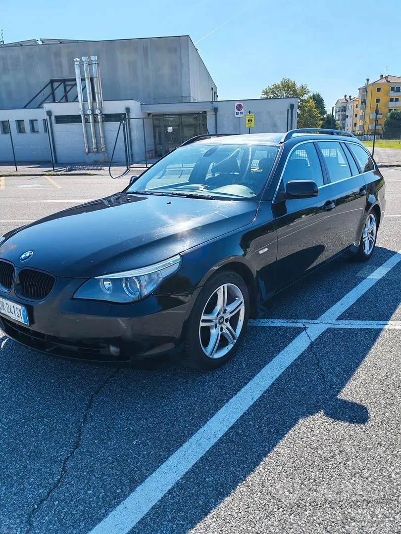 BMW 525
