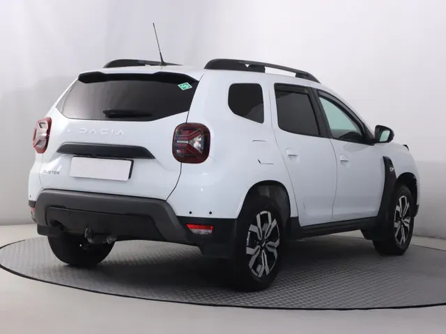 Dacia Duster 2023 photo 4