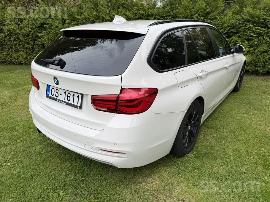 BMW 3 Series Touring 2017 photo 3