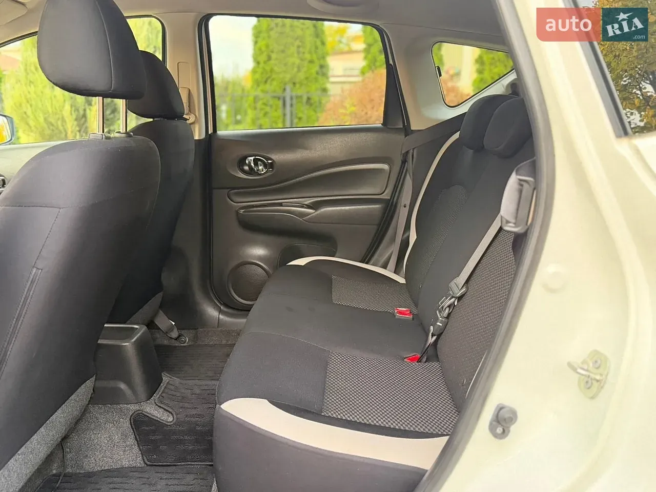 Nissan Note 2018 photo 4