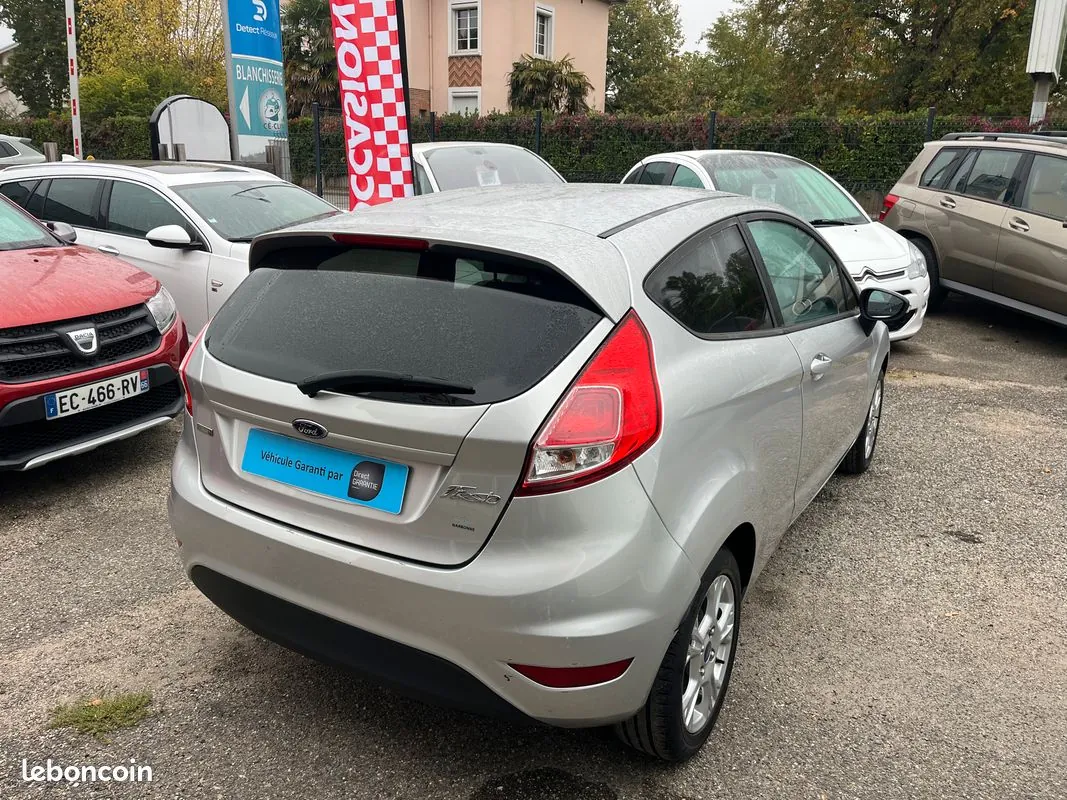 Ford Fiesta 2017 photo 2