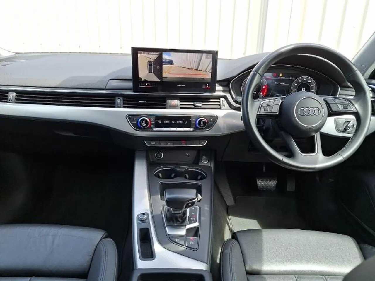 Audi A4 Avant 2021 photo 3