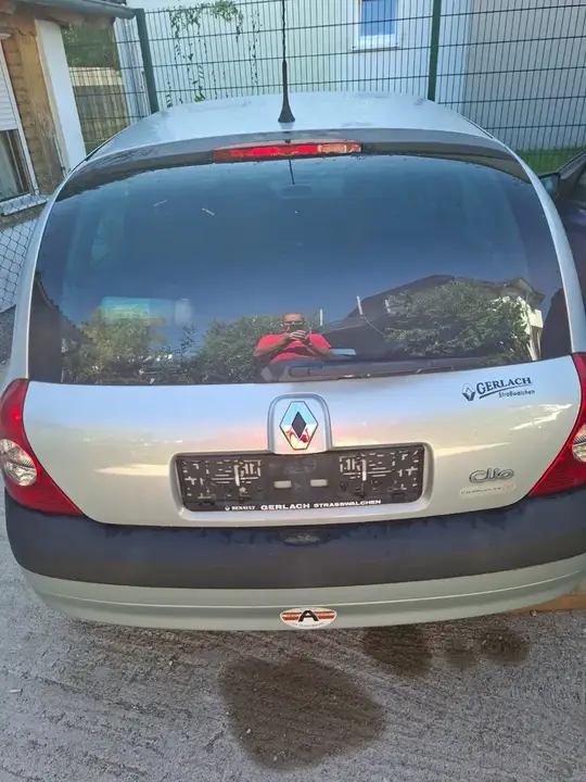 Renault Clio 2002 photo 2