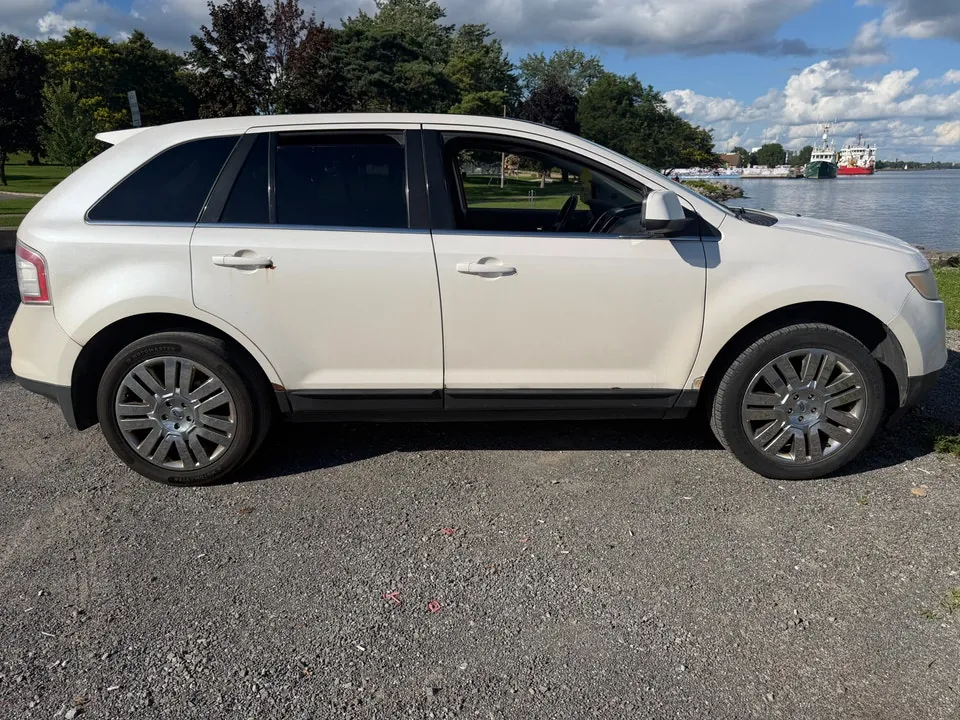 Ford Edge 2010 photo 2