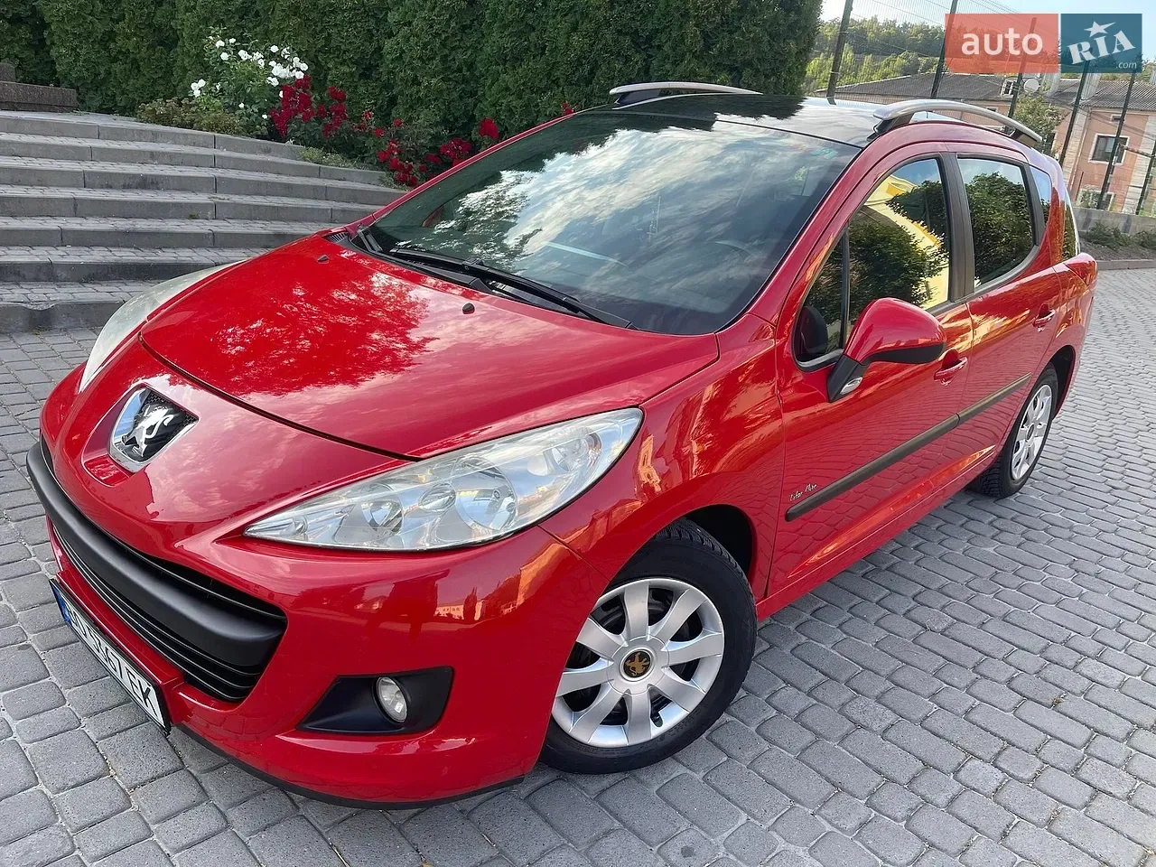 Peugeot 207 2009 photo 2