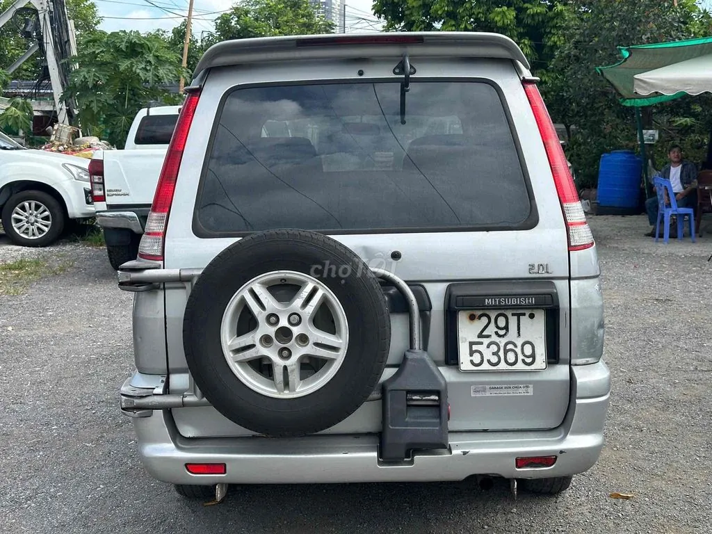 Mitsubishi Jolie 2003 photo 3