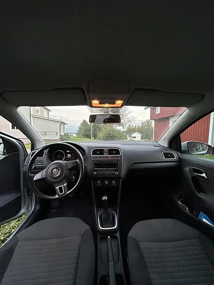 Volkswagen Polo 2012 photo 4