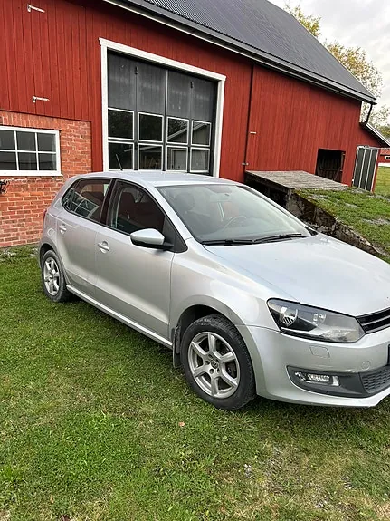 Volkswagen Polo 2012 photo 3