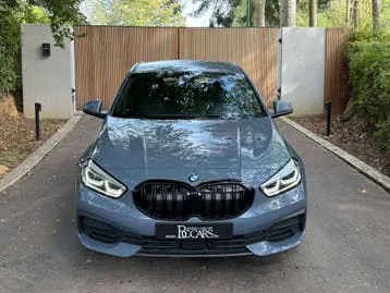 BMW 1 Series 2022 photo 2