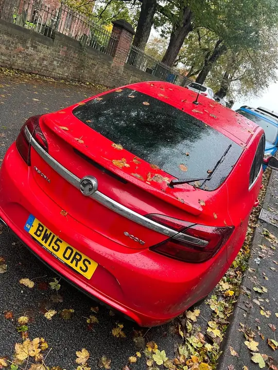 Vauxhall Insignia 2015 photo 2
