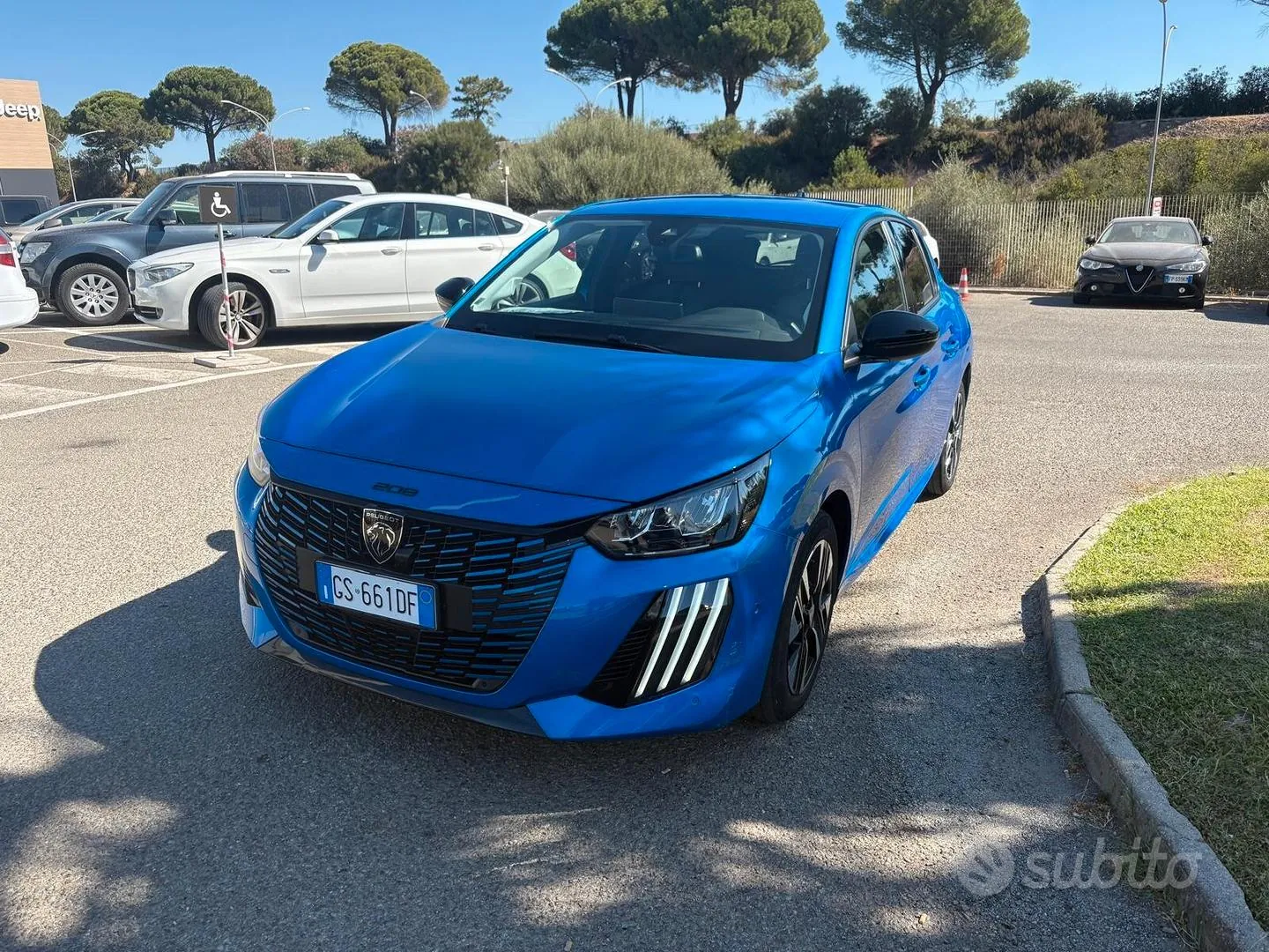 Peugeot 208 2023 photo 3