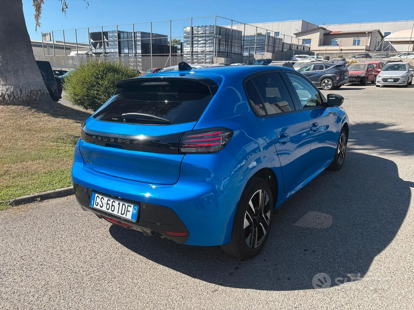 Peugeot 208 2023 photo 4