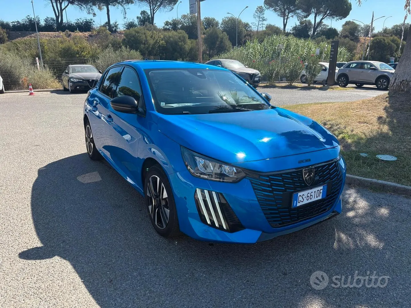 Peugeot 208 2023 photo 2