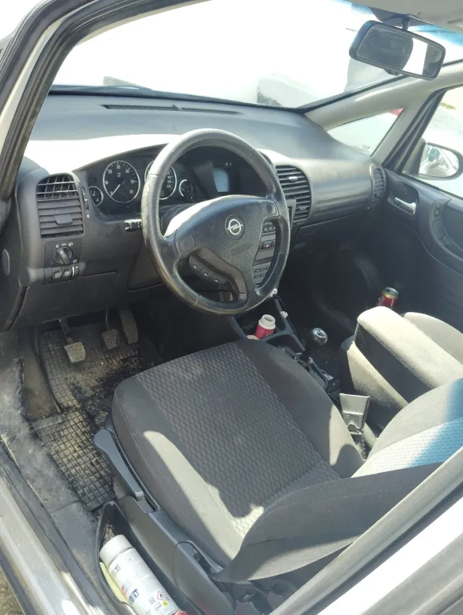 Opel Zafira 2005 photo 3