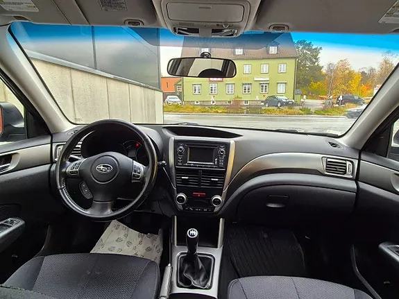 Subaru Forester 2011 photo 5