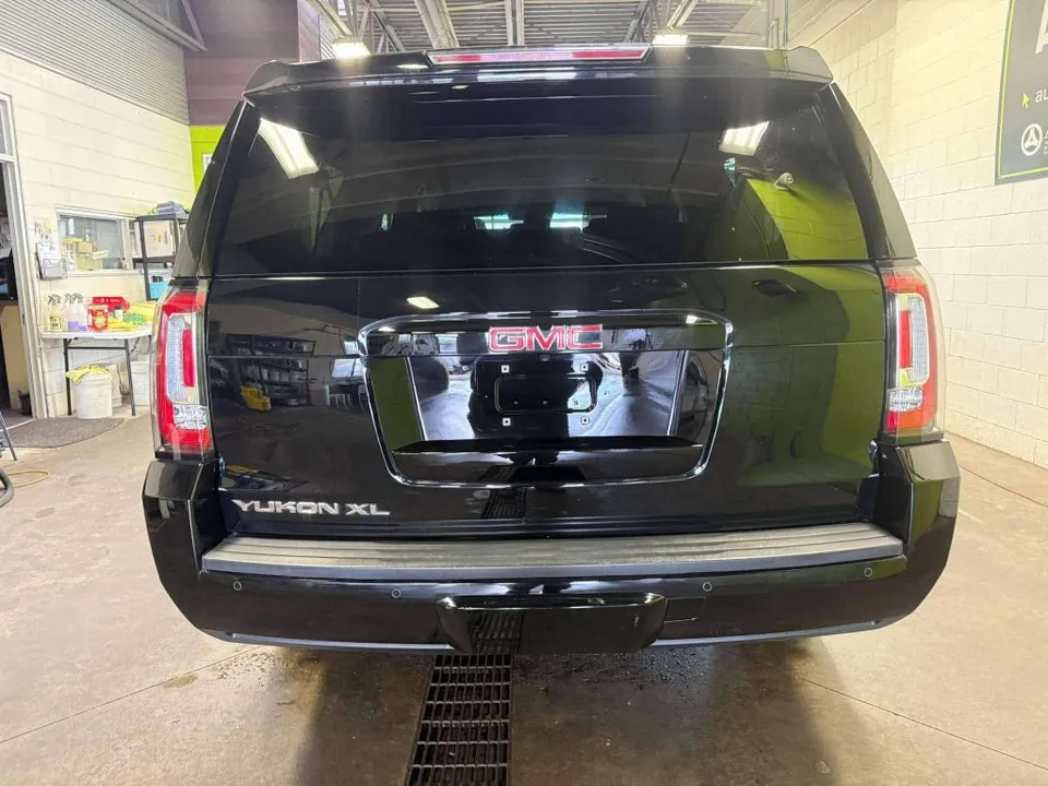 GMC Yukon Xl 2018 photo 4