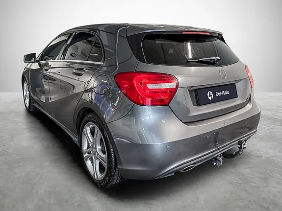 Mercedes-Benz A180 2013 photo 3