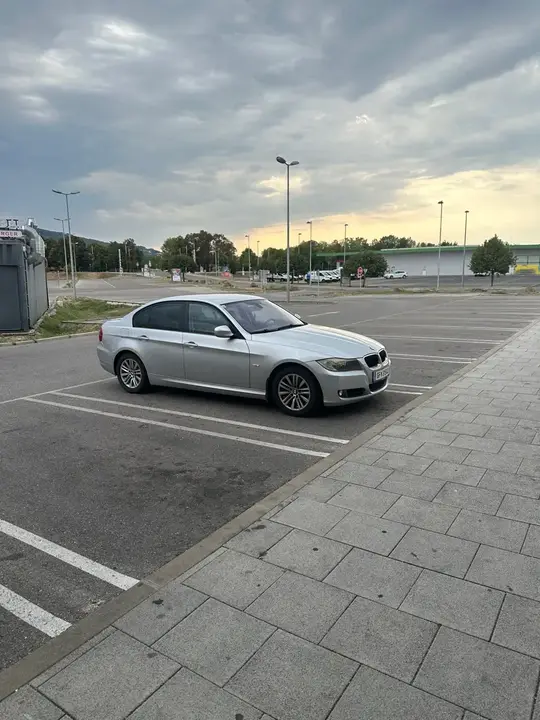 BMW 320I