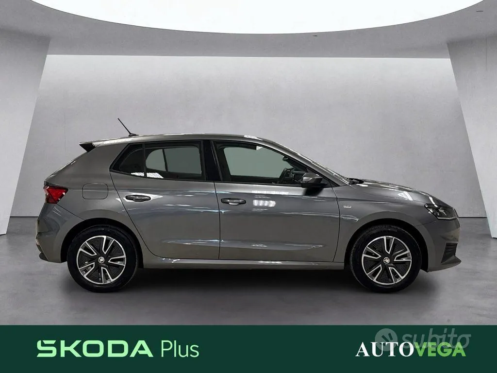 Skoda Fabia 2022 photo 3