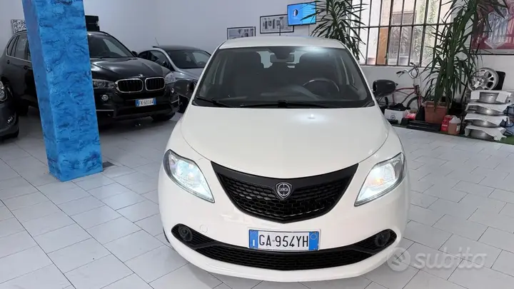 Lancia Ypsilon 2020 photo 2