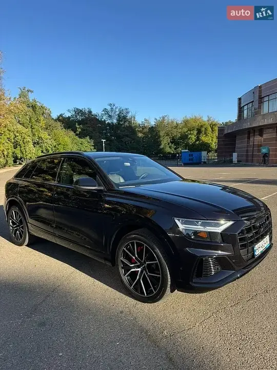 Audi Q8 2019 photo 5