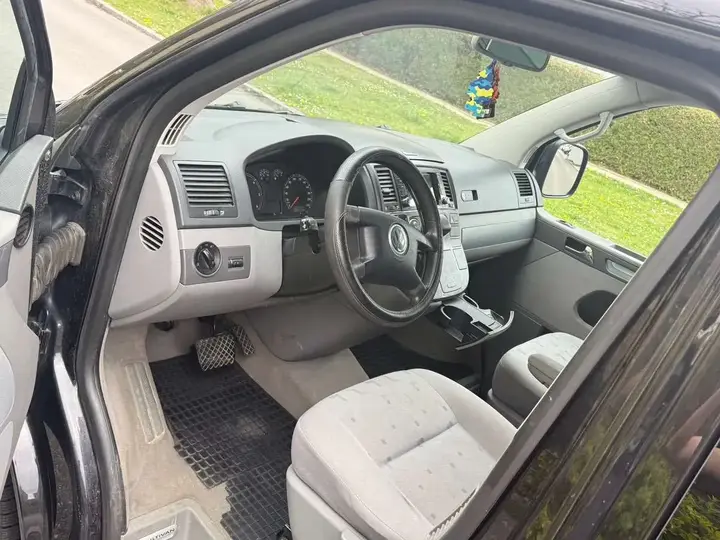 Volkswagen Multivan 2006 photo 3