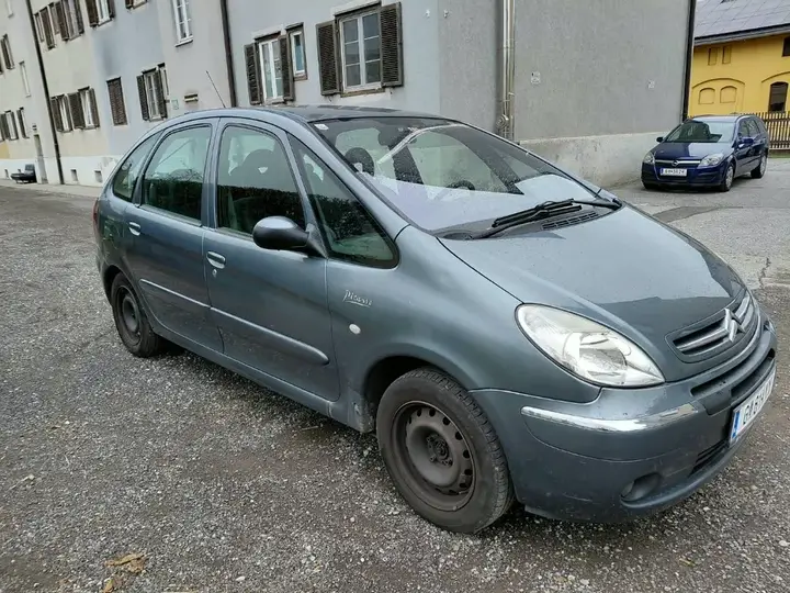 Citroen C4 Picasso 2005 photo 2