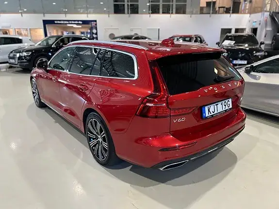 Volvo V60 2021 photo 2